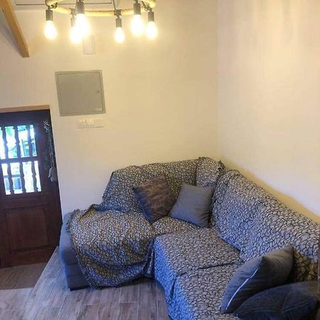 To Spiti Tou Faliari Platanistasa 외부 사진